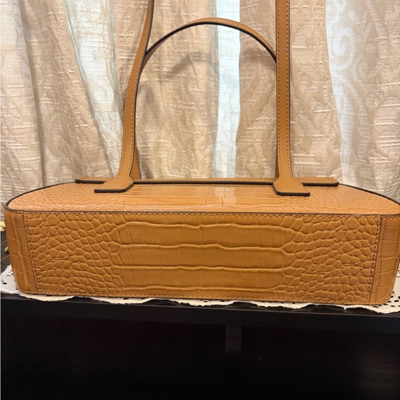 Michael Kors Tan Leather Handbag - Picture 4 of 8
